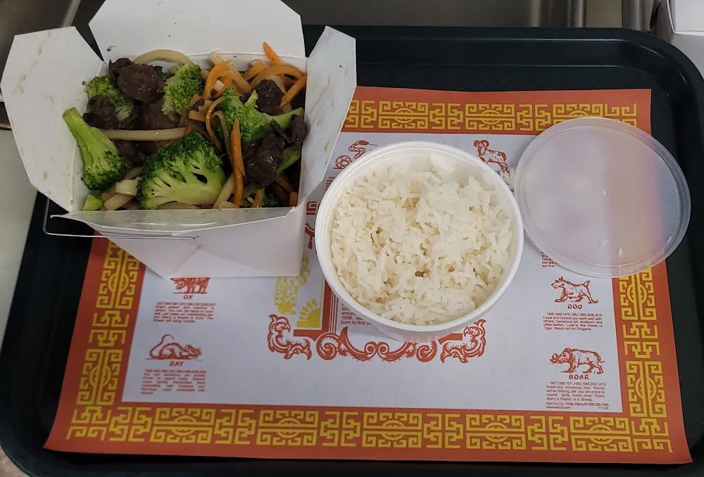 Large Beef & Broccoli with Steamed Rice